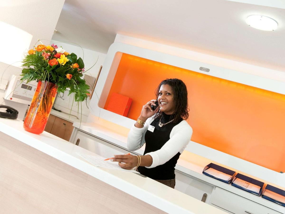 Hotel Ibis Budget Lyon Sud Saint-Fons A7 Exterior photo